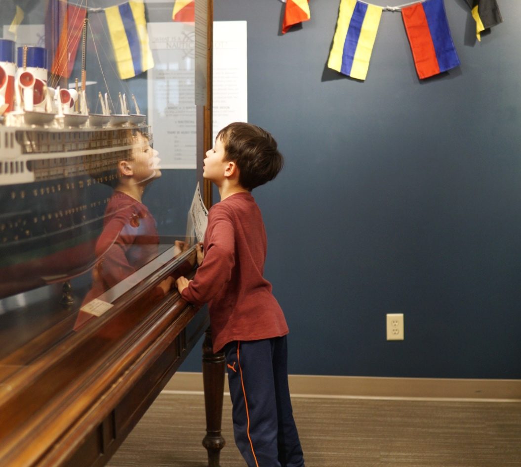 Museum visitor 2023